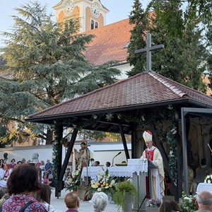 Nadbiskup Kutleša predvodio misno slavlje blagdana Male Gospe u Stenjevcu